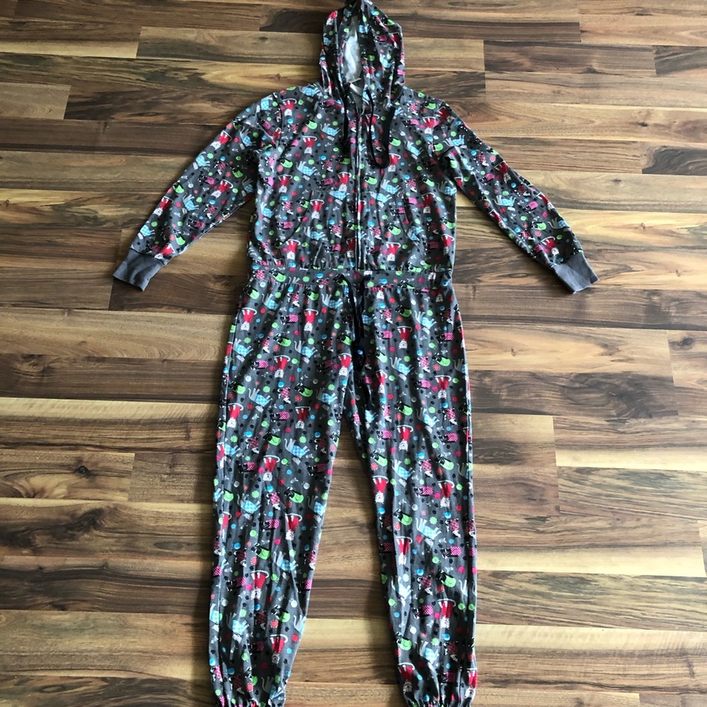 BNWT Love to Lounge cat print onesie